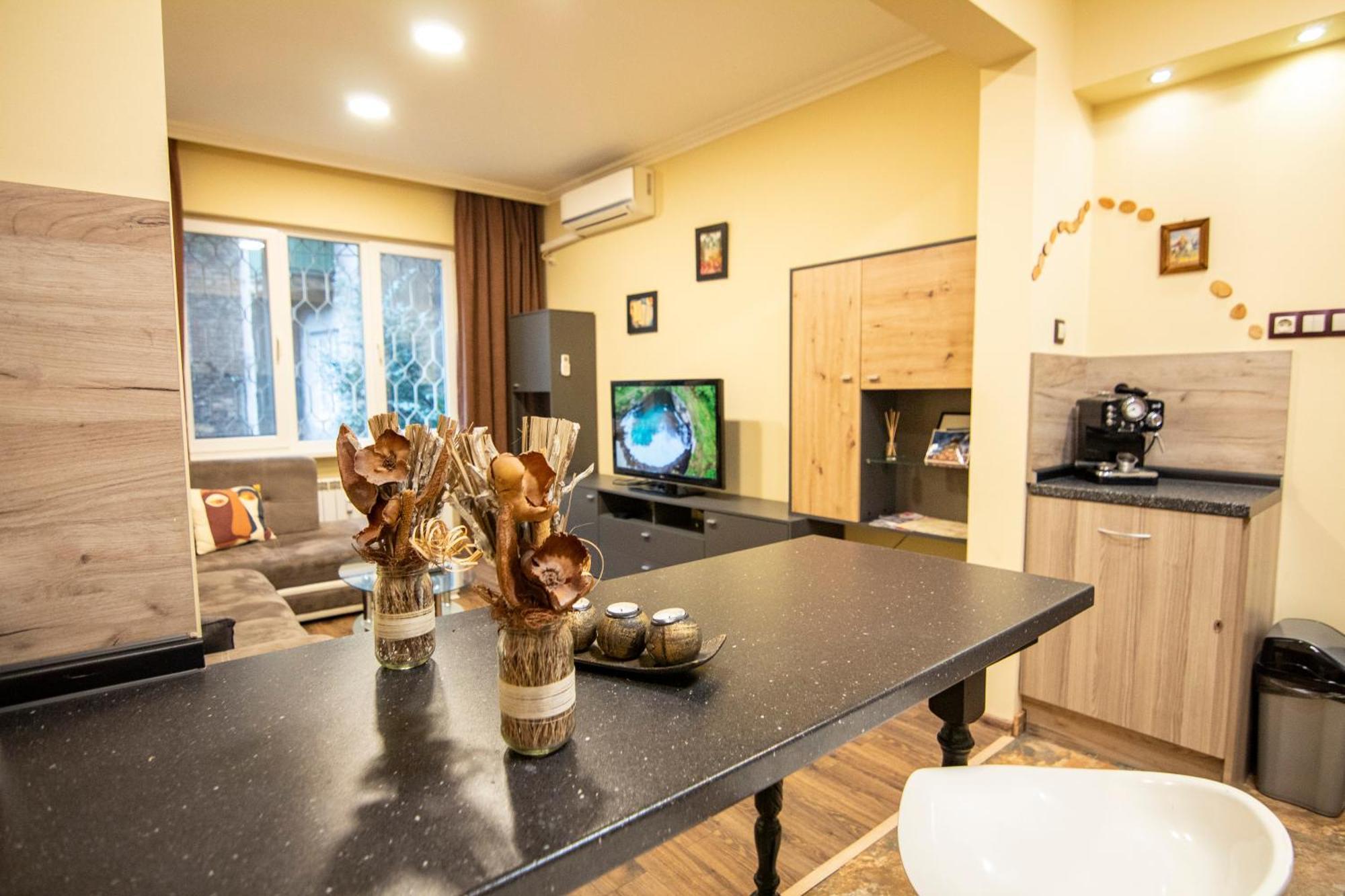 Comfort & Cozy Apartment In Sofia Center Eksteriør bilde