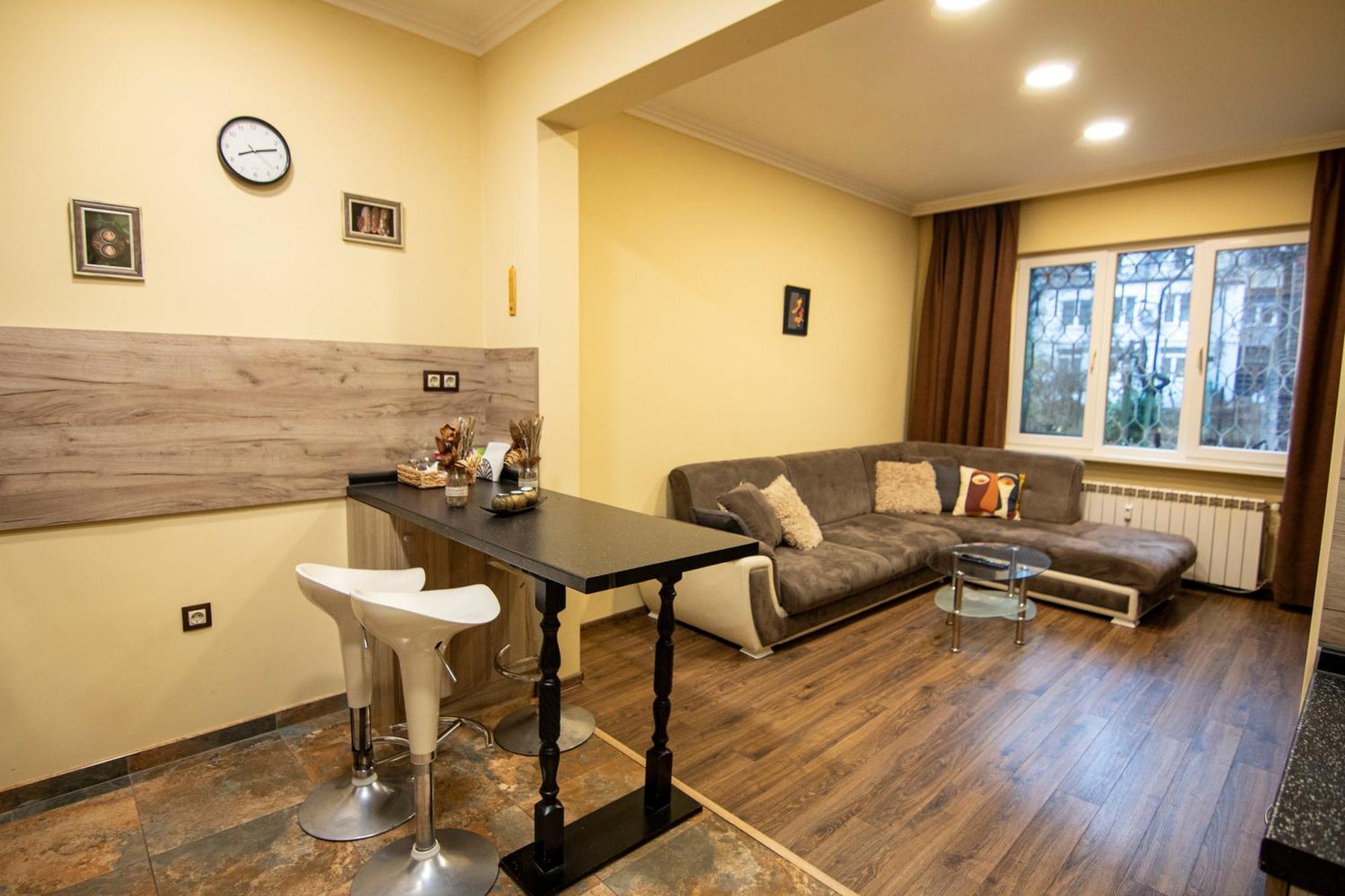 Comfort & Cozy Apartment In Sofia Center Eksteriør bilde